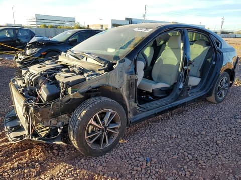 2023 Kia Forte, VIN 3KPF24AD5PE646987. Фото 1 из 6 с аукциона Copart. Каталог авто из США OpenDataCar.