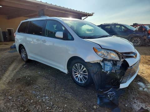 2020 Toyota Sienna, VIN 5TDYZ3DC9LS082388. Фото 4 из 6 с аукциона Copart. Каталог авто из США OpenDataCar.
