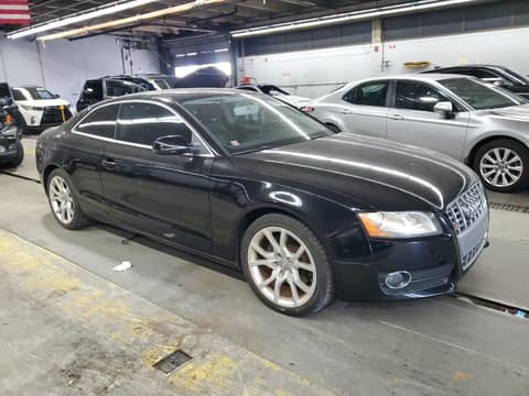 2010 Audi A5, VIN WAUCFAFR1AA004249. Фото 4 из 6 с аукциона Copart. Каталог авто из США OpenDataCar.