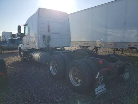 2016 Volvo VNL, VIN 4V4NC9EH4GN975280. Фото 3 з 6 з аукціону Copart. Каталог авто зі США OpenDataCar.