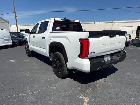 2024 Toyota Tundra, VIN 5TFKB5DB8RX231096. Фото 3 з 6 з аукціону Copart. Каталог авто зі США OpenDataCar.