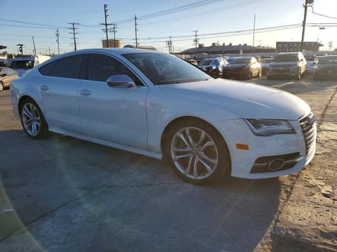 2014 Audi S7, VIN WAUW2BFC8EN037841. Фото 4 з 6 з аукціону Copart. Каталог авто зі США OpenDataCar.