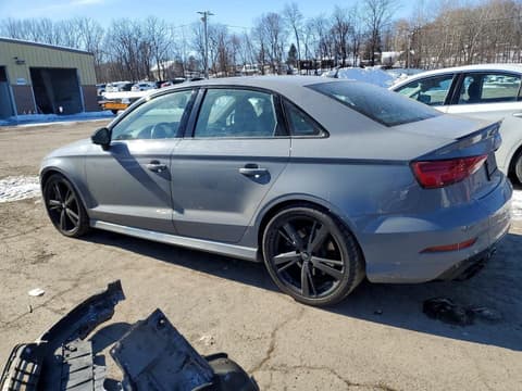 2018 Audi RS3, VIN WUABWGFF6J1905594. Фото 2 из 6 с аукциона Copart. Каталог авто из США OpenDataCar.