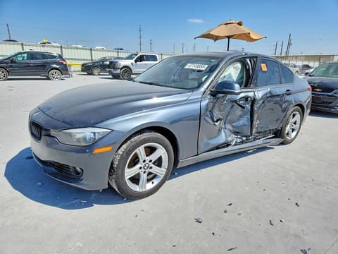2015 Bmw 3 Series, VIN WBA3B5G56FNS13243. Фото 1 з 6 з аукціону Copart. Каталог авто зі США OpenDataCar.