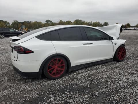 2022 Tesla Model X, VIN 7SAXCBE64NF359717. Zdjęcie 3 z 6 z aukcji Copart. Katalog aut z USA OpenDataCar.