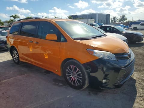 2019 Toyota Sienna, VIN 5TDYZ3DC0KS996964. Фото 4 з 6 з аукціону Copart. Каталог авто зі США OpenDataCar.