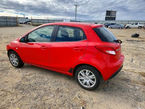 2012 Mazda 2, VIN JM1DE1KY2C0132872. Фото 2 з 6 з аукціону Copart. Каталог авто зі США OpenDataCar.