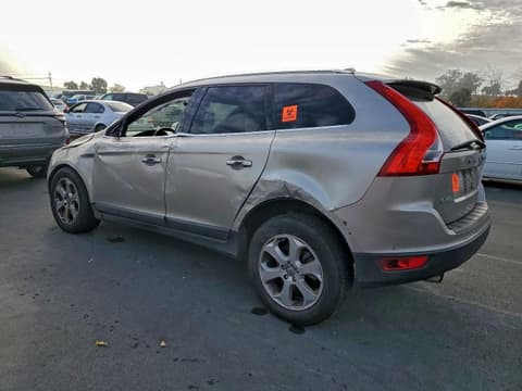 2013 Volvo XC60, VIN YV4940DZXD2414916. Фото 2 з 6 з аукціону Copart. Каталог авто зі США OpenDataCar.