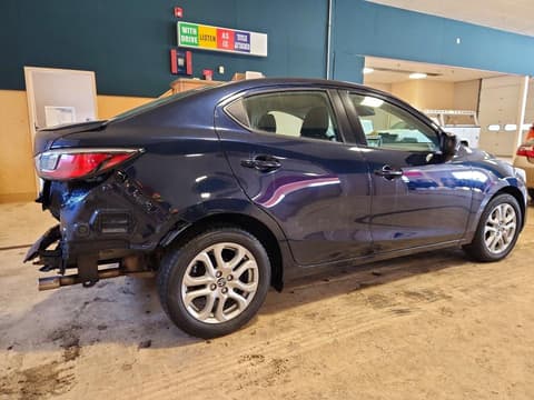2017 Toyota Yaris, VIN 3MYDLBYV2HY149274. Фото 3 з 6 з аукціону Copart. Каталог авто зі США OpenDataCar.