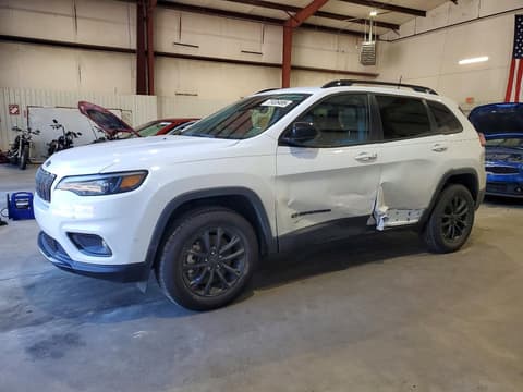 2023 Jeep Cherokee, VIN 1C4PJMMB4PD106646. Фото 1 з 6 з аукціону Copart. Каталог авто зі США OpenDataCar.