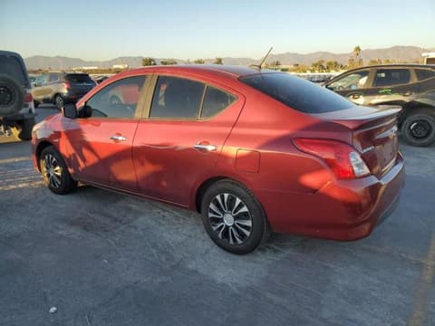 2018 Nissan Versa, VIN 3N1CN7AP5JL832590. Фото 2 з 6 з аукціону Copart. Каталог авто зі США OpenDataCar.