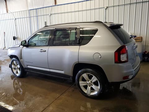 2016 Jeep Compass, VIN 1C4NJDEB7GD768209. Фото 2 з 6 з аукціону Copart. Каталог авто зі США OpenDataCar.