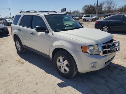 2011 Ford Escape, VIN 1FMCU0DG8BKA67327. Фото 4 з 6 з аукціону Copart. Каталог авто зі США OpenDataCar.