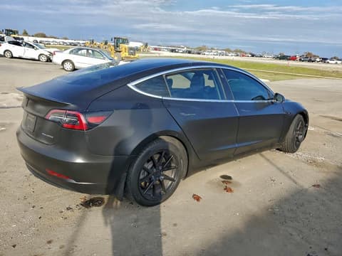 2019 Tesla Model 3, VIN 5YJ3E1EB3KF385119. Фото 3 з 6 з аукціону Copart. Каталог авто зі США OpenDataCar.