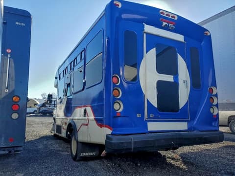 2017 Chevrolet Express 4500, VIN 1GB6GUBG9H1130991. Фото 3 з 6 з аукціону Copart. Каталог авто зі США OpenDataCar.