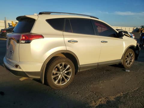 2018 Toyota RAV4, VIN JTMDFREV2JJ196415. Фото 3 з 6 з аукціону Copart. Каталог авто зі США OpenDataCar.