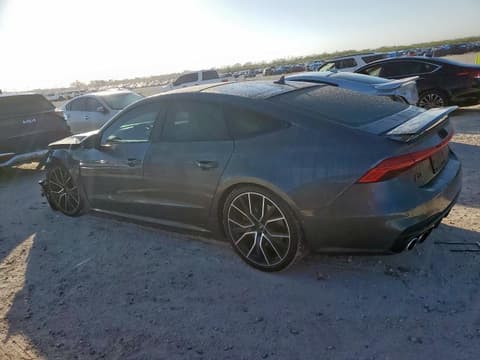 2021 Audi S7, VIN WAUSFBF29MN045780. Фото 2 з 6 з аукціону Copart. Каталог авто зі США OpenDataCar.