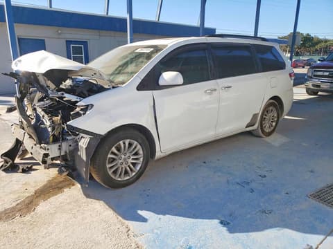 2011 Toyota Sienna, VIN 5TDYK3DC8BS082157. Фото 1 з 6 з аукціону Copart. Каталог авто зі США OpenDataCar.