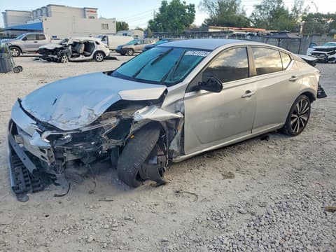 2020 Nissan Altima, VIN 1N4BL4BV5LC238418. Фото 1 з 6 з аукціону Copart. Каталог авто зі США OpenDataCar.