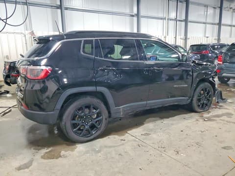 2022 Jeep Compass, VIN 3C4NJDBBXNT130323. Фото 3 з 6 з аукціону Copart. Каталог авто зі США OpenDataCar.