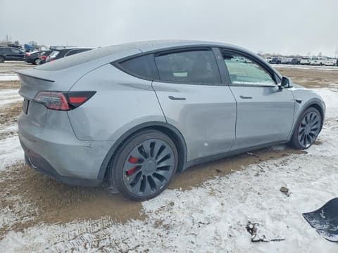 2024 Tesla Model Y, VIN 7SAYGDEF2RA300933. Zdjęcie 3 z 6 z aukcji Copart. Katalog aut z USA OpenDataCar.