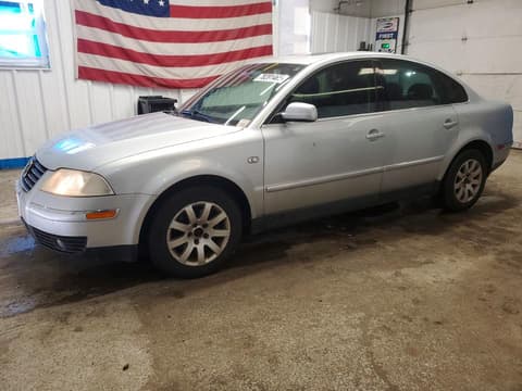 2003 Volkswagen Passat, VIN WVWPH63B03P188702. Zdjęcie 1 z 6 z aukcji Copart. Katalog aut z USA OpenDataCar.