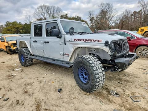 2023 Jeep Gladiator, VIN 1C6JJTEG2PL570865. Фото 4 з 6 з аукціону Copart. Каталог авто зі США OpenDataCar.