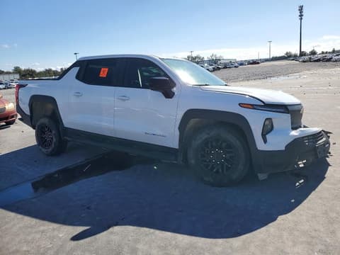 2024 Chevrolet Silverado, VIN 1GC10VEL0RU201729. Фото 4 з 6 з аукціону Copart. Каталог авто зі США OpenDataCar.