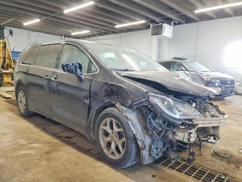 2018 Chrysler Pacifica, VIN 2C4RC1FG7JR117218. Фото 4 з 6 з аукціону Copart. Каталог авто зі США OpenDataCar.