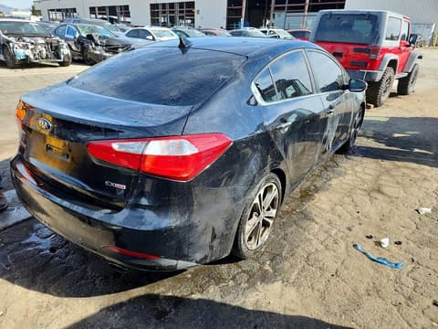 2015 Kia Forte, VIN KNAFZ4A81F5373617. Фото 3 из 6 с аукциона Copart. Каталог авто из США OpenDataCar.