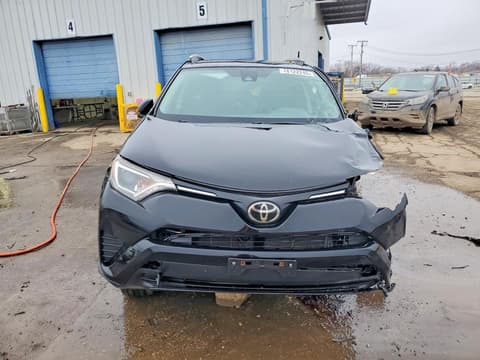 2018 Toyota RAV4, VIN 2T3BFREVXJW824827. Фото 5 з 6 з аукціону Copart. Каталог авто зі США OpenDataCar.