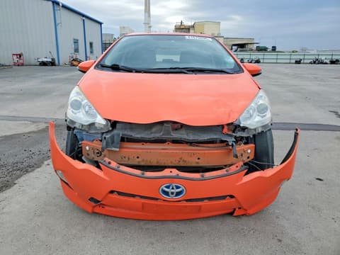 2014 Toyota Prius C, VIN JTDKDTB30E1062392. Фото 5 з 6 з аукціону Copart. Каталог авто зі США OpenDataCar.