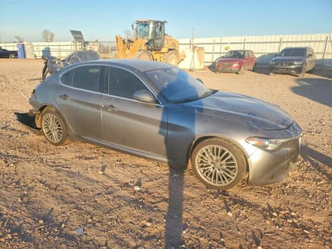 2018 Alfa romeo Giulia, VIN ZARFAECN4J7565376. Фото 4 з 6 з аукціону Copart. Каталог авто зі США OpenDataCar.