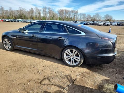 2013 Jaguar XJ-Series, VIN SAJWJ2GD6D8V46368. Фото 2 з 6 з аукціону Copart. Каталог авто зі США OpenDataCar.