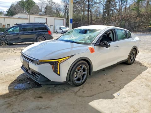 2025 Kia K4, VIN 3KPFT4DEXSE089195. Zdjęcie 1 z 6 z aukcji Copart. Katalog aut z USA OpenDataCar.