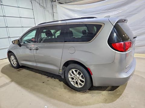 2020 Chrysler Voyager, VIN 2C4RC1DGXLR181968. Фото 2 из 6 с аукциона Copart. Каталог авто из США OpenDataCar.