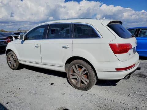 2015 Audi Q7, VIN WA1LGAFE5FD001013. Фото 2 з 6 з аукціону Copart. Каталог авто зі США OpenDataCar.
