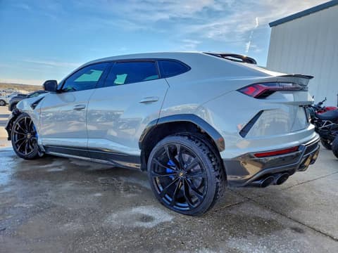 2021 Lamborghini Urus, VIN ZPBUA1ZL7MLA11446. Photo 2 of 6 from Copart auction. OpenDataCar US salvage catalog.