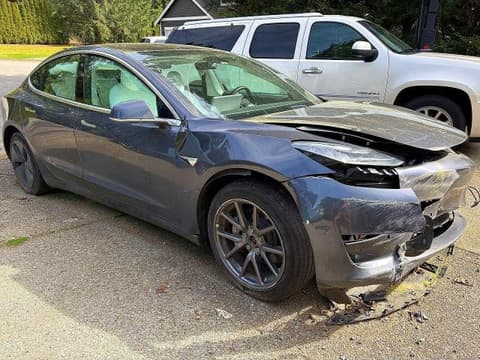2018 Tesla Model 3, VIN 5YJ3E1EB4JF122216. Фото 1 из 6 с аукциона Copart. Каталог авто из США OpenDataCar.