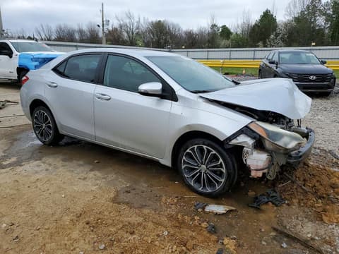 2016 Toyota Corolla, VIN 5YFBURHE4GP473739. Фото 4 з 6 з аукціону Copart. Каталог авто зі США OpenDataCar.