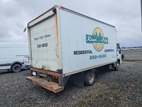 2007 Isuzu NPR, VIN 4KLB4B1U07J803809. Zdjęcie 3 z 6 z aukcji Copart. Katalog aut z USA OpenDataCar.