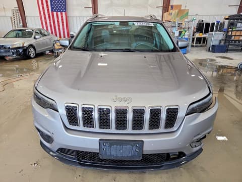 2019 Jeep Cherokee, VIN 1C4PJLLB0KD265829. Фото 5 з 6 з аукціону Copart. Каталог авто зі США OpenDataCar.