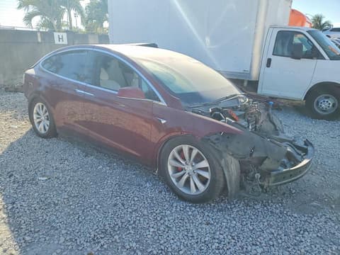 2016 Tesla Model X, VIN 5YJXCAE41GFS02722. Фото 4 з 6 з аукціону Copart. Каталог авто зі США OpenDataCar.