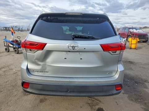 2019 Toyota Highlander, VIN 5TDKZRFHXKS560169. Фото 6 з 6 з аукціону Copart. Каталог авто зі США OpenDataCar.