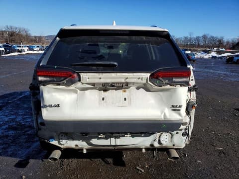 2019 Toyota RAV4, VIN JTMA1RFV5KD008597. Фото 6 з 6 з аукціону Copart. Каталог авто зі США OpenDataCar.