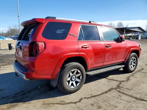 2018 Toyota 4Runner, VIN JTEBU5JRXJ5555206. Фото 3 з 6 з аукціону Copart. Каталог авто зі США OpenDataCar.