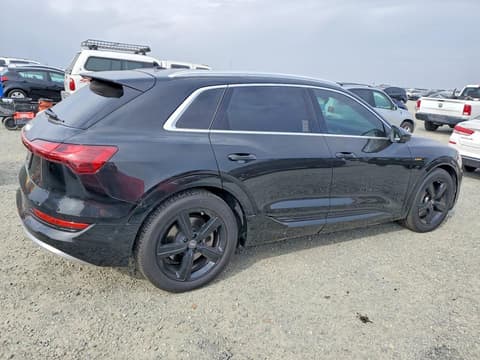 2019 Audi e-tron, VIN WA1VAAGE7KB012304. Фото 3 з 6 з аукціону Copart. Каталог авто зі США OpenDataCar.