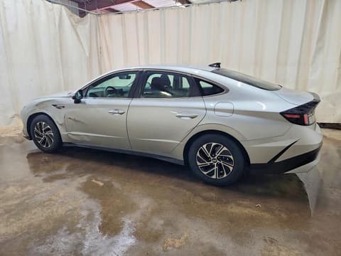 2026 Hyundai Sonata Hybrid, VIN KMHL24JJ8TA148557. Zdjęcie 2 z 6 z aukcji Copart. Katalog aut z USA OpenDataCar.