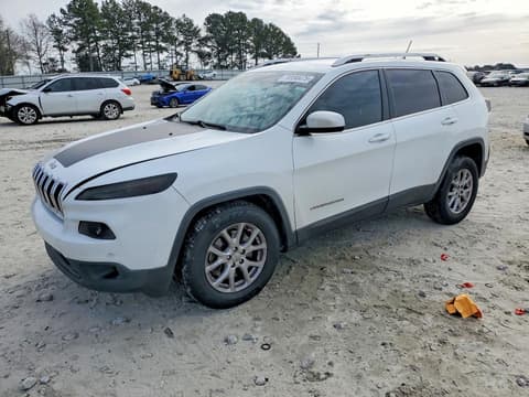 2015 Jeep Cherokee, VIN 1C4PJLCB3FW547778. Фото 1 з 6 з аукціону Copart. Каталог авто зі США OpenDataCar.