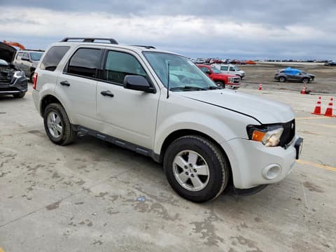 2011 Ford Escape, VIN 1FMCU0D75BKA86532. Фото 4 з 6 з аукціону Copart. Каталог авто зі США OpenDataCar.